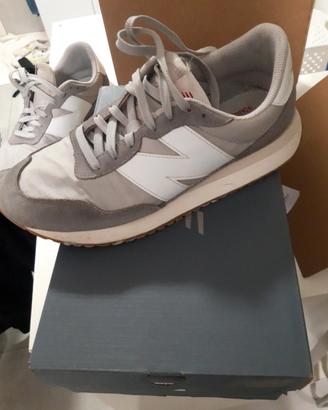 Scarpe New Balance 237