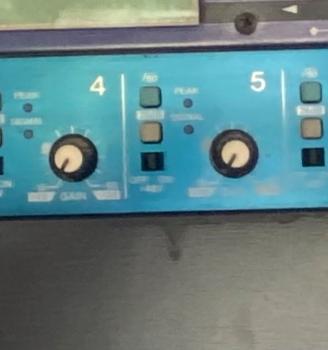 Preamplificatore microfonico Yamaha MLA8 8in