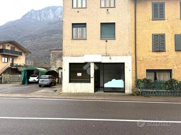 NEGOZIO A MONASTEROLO DEL CASTELLO