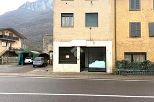 NEGOZIO A MONASTEROLO DEL CASTELLO