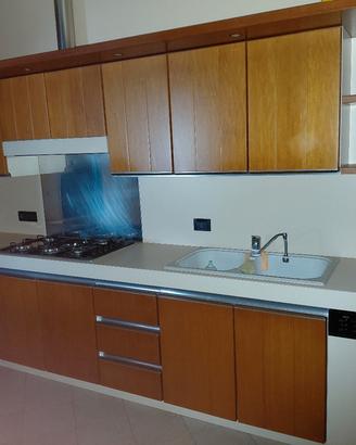  cucina completa di elettrodomestici 