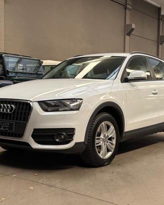 AUDI Q3 2.0 TDI quattro Business