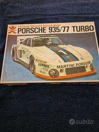 Bandai Porsche 935/77