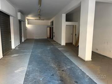 Locale commerciale - via lomonaco