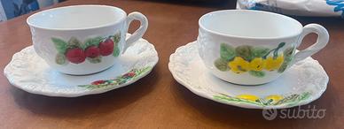 Tazze colazione con piatti