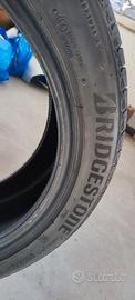 4 Pneumatici Bridgestone 235 45 R18 estivi