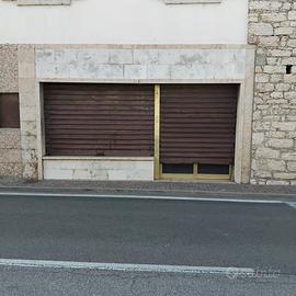 Locale uso commerciale