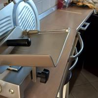 Affettatrice semi professionale