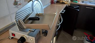 Affettatrice semi professionale