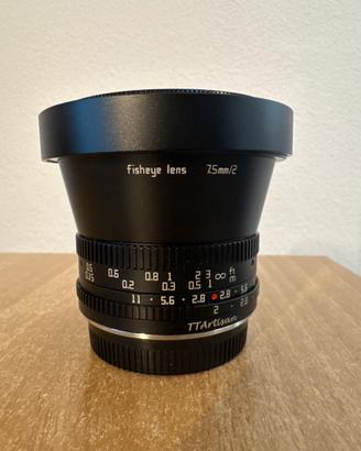Obbiettivo M4/3 FishEye TtArtisan 7.5 f2