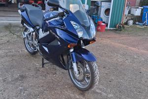 honda VFR 800 V-TEC 