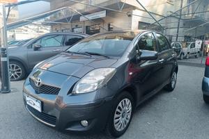 Toyota Yaris 1.3 AUTOMATICA M-MT Sol 2 TRENI GOMME
