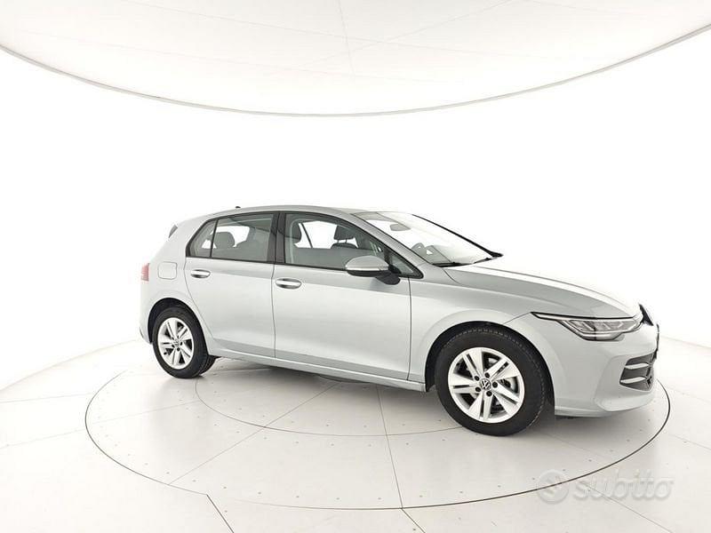 VOLKSWAGEN Golf 8ª serie