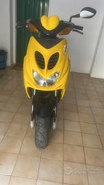 Yamaha 'Aerox R Special Version Valentino Rossi