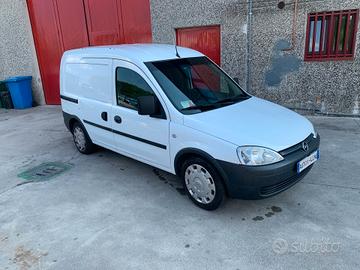 Opel Combo 1.6 Natural power