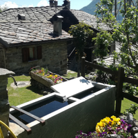 Piccola casa indipendente di montagna