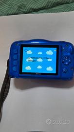 fotocamera subacquea Nikon 