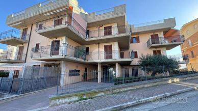 2 LOCALI A CAMPOFILONE