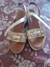 sandali