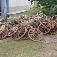Ruote antiche in legno