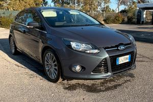 Ford Focus Titanium Full