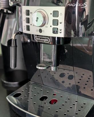 Macchina da caffè DeLonghi Magnifica S