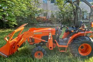 Trattore usato Kubota B3030