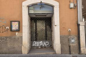 Locale commerciale fronte strada