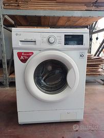 LAVATRICE LG KG 8 A+++