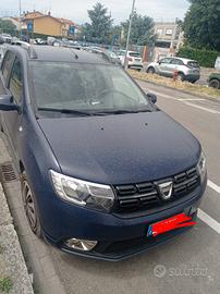 automobile Dacia Logan mcv