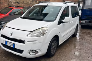 Peugeot Partner Autocarro 5 Posti 2014