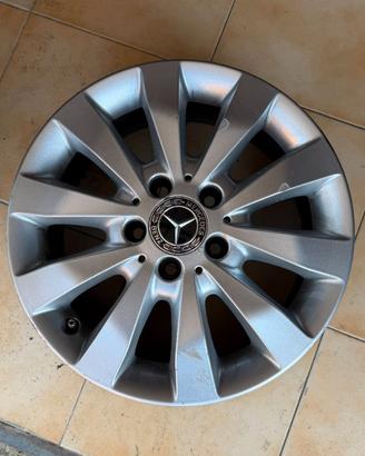 Cerchioni mercedes A4474010301 D6,5J x 16H2 ET52