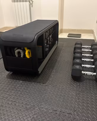 TECHNOGYM BENCH + EXTRA WEIGHTS Pesi Manubri Panca