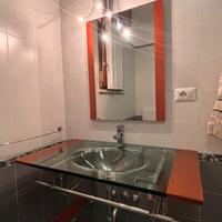 Lavabo in vetro + specchio + rubinetteria