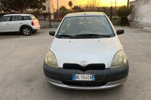 Toyota Yaris 1.0i 16V km 147000