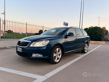 Skoda octavia Wagon 4x4 automatica 140cv