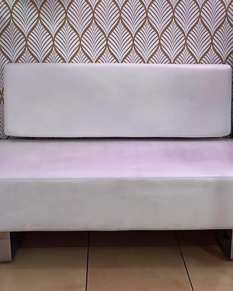 Divano bianco pelle