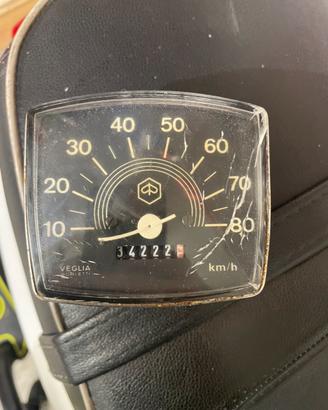 Contachilometri vespa  50 125 special  oroginale