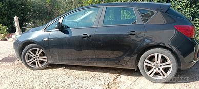 Opel Astra 1.4 100CV