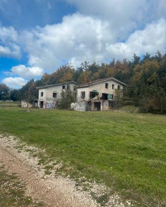 Baia e latina terreno mq1000 vallelonga leggi bene