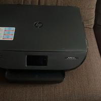 Stampante HP envy 5547 con scanner