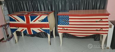 2 mobili con Bandiere