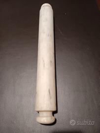 mattarello in marmo antico