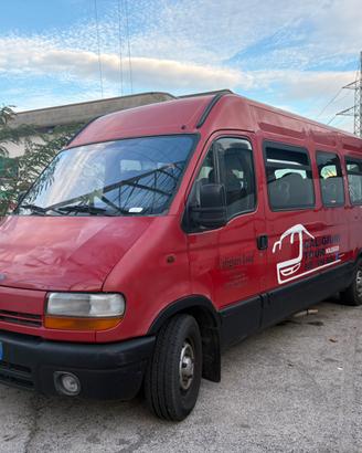 Pulmino Renault Master 17 posti