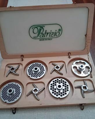 4 Coppie tritacarne inox mod. 22  in cassetta