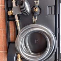 atrezzatura per meccanico 