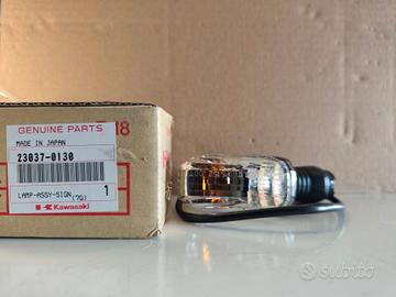 FRECCIA INDICATORE DIREZIONE DESTRO ORIGINALE KAWA