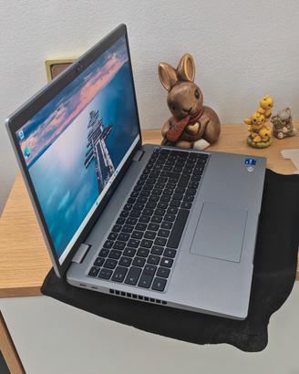 Dell Latitude 5540 I7 13th,  16 GB RAM , 512 ssd