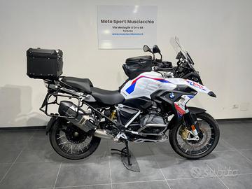 BMW R 1250 GS BMW R 1250 RALLY
