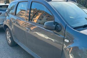 DACIA DUSTER Laureate Family